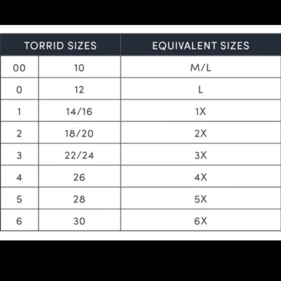 Torrid Cheetah print Front tie top - Picture 9 of 9